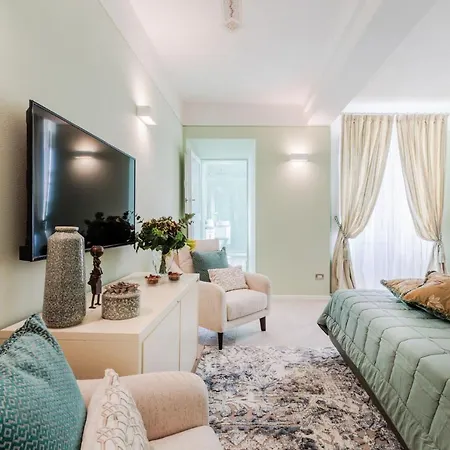 The Duchess Chambers, The Luxury Grand 3 Bedrooms Apartment Lucca
