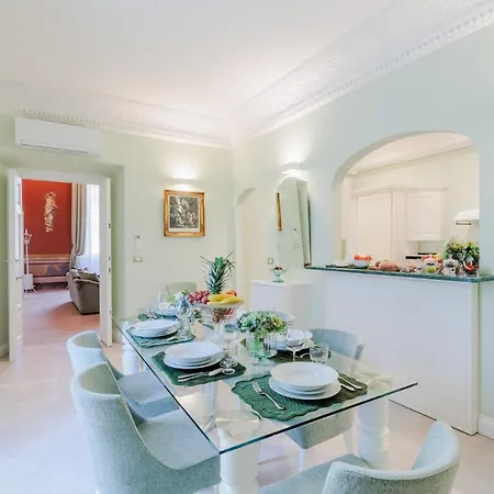 The Duchess Chambers, The Luxury Grand 3 Bedrooms