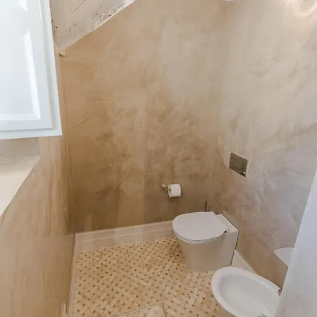 The Duchess Chambers, The Luxury Grand 3 Bedrooms *